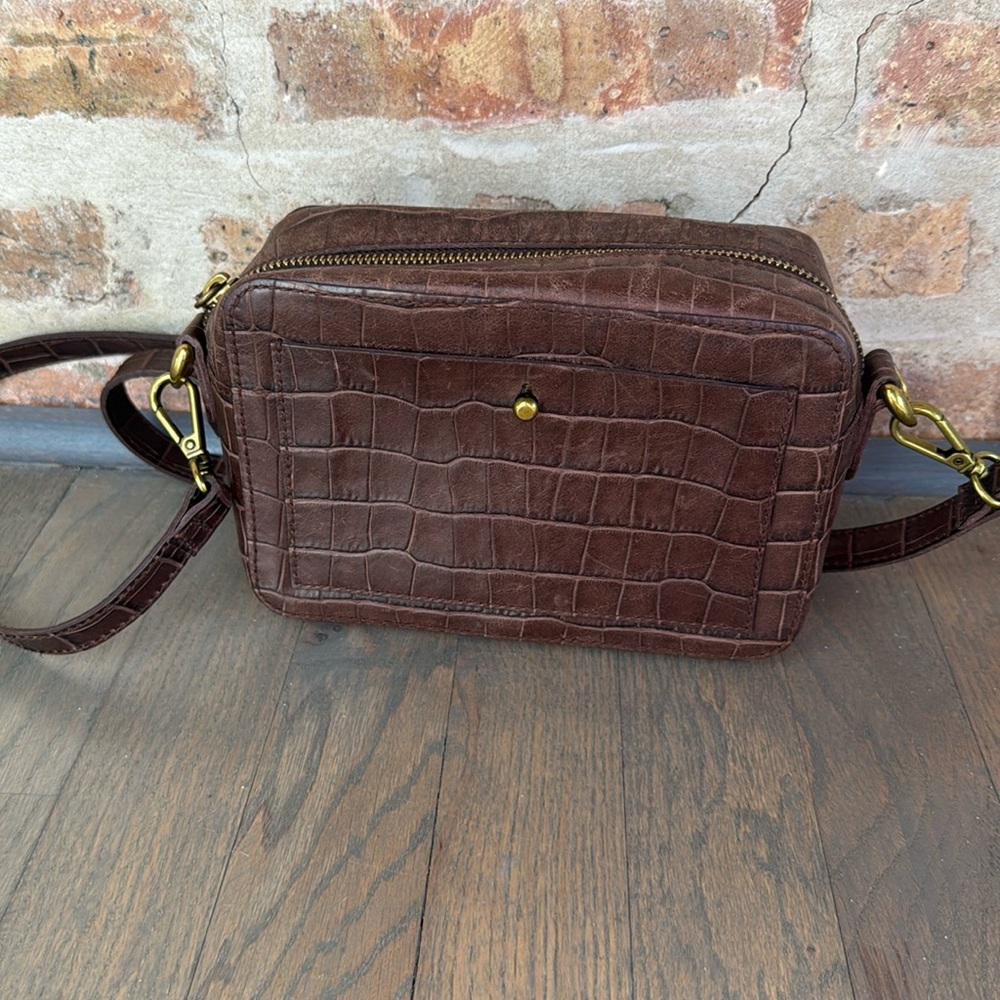 NWOT Madewell Small Transport Camera Crossbody Bag Brown Leather Croc